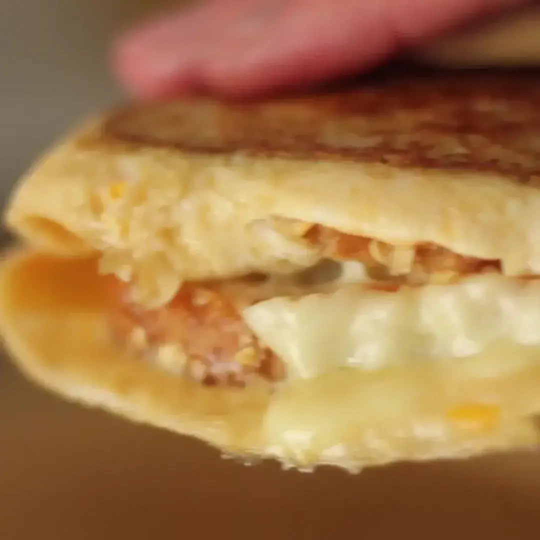 Tosta de Ovo e Queijo